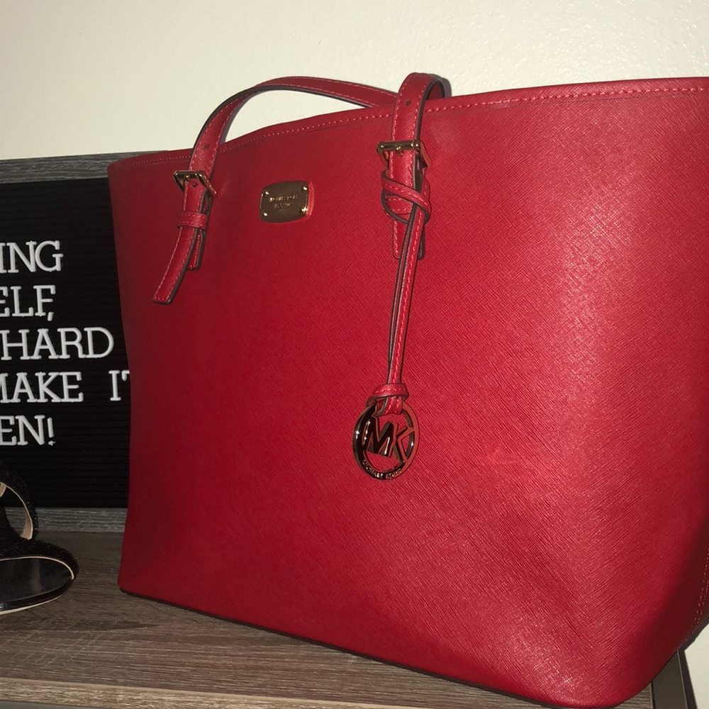 Practically brand new Michael Kors Tote!